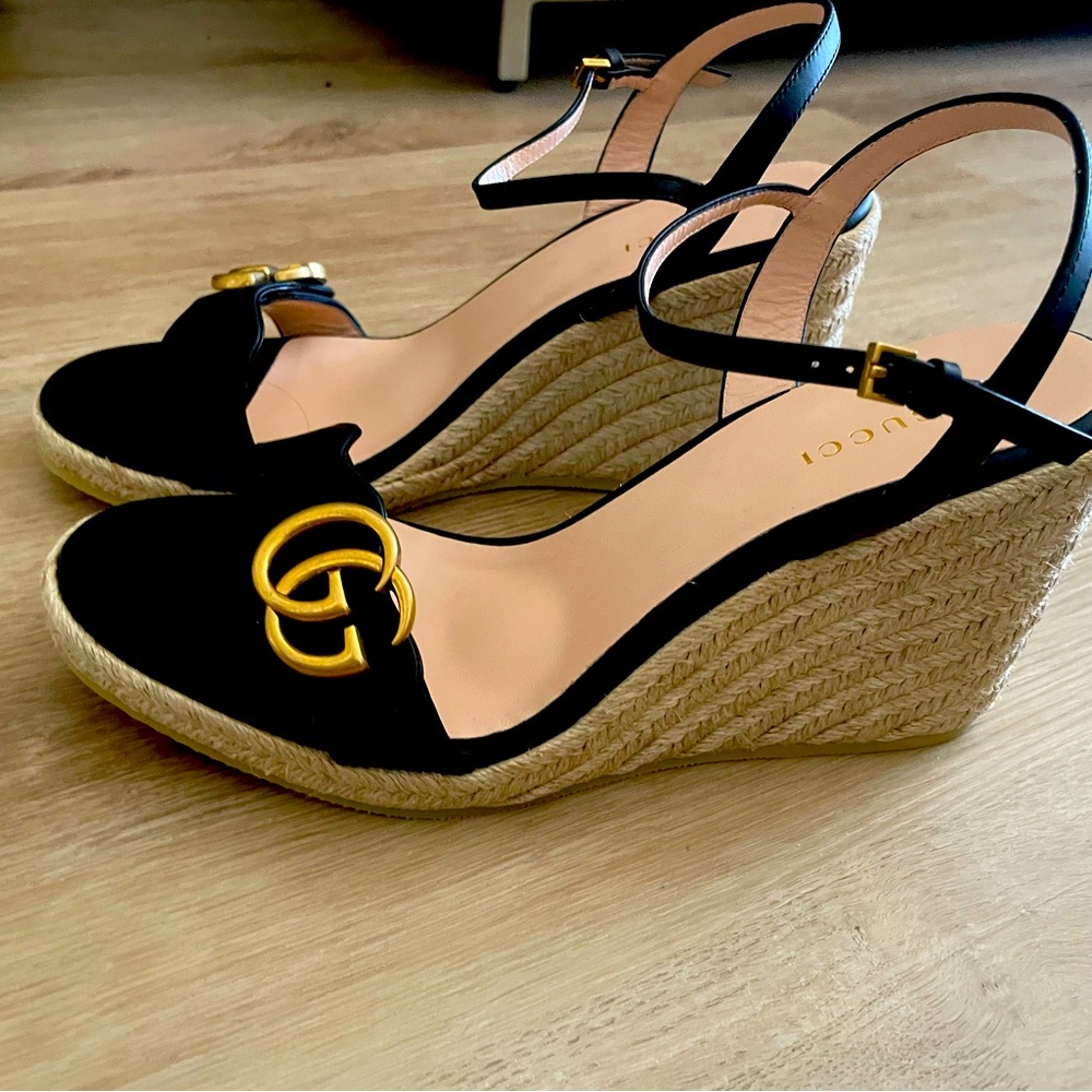 GUCCI women’s leather platform espadrille, NEVER been worn